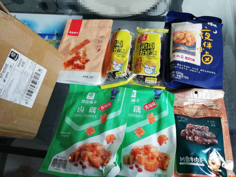 法国小伙伴收到零食包裹的实拍照片