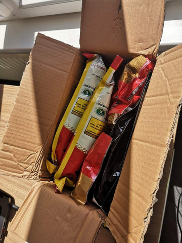 荷兰海牙的小伙伴刚刚收到亮亮妈寄出的零食包裹