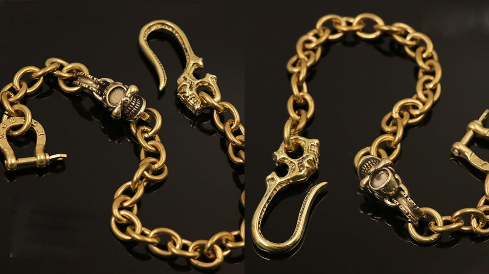 Badass Brass Skulls Short Wallet Chain with Horseshoe Ring