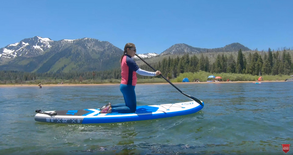 paddle boarding keep paddle close to the board