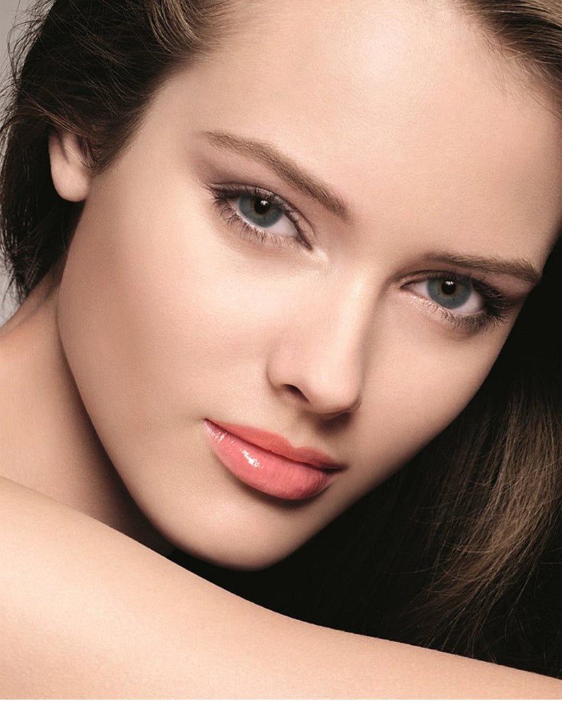 Elite Midnight Blue colored contacts with natural looking model picture