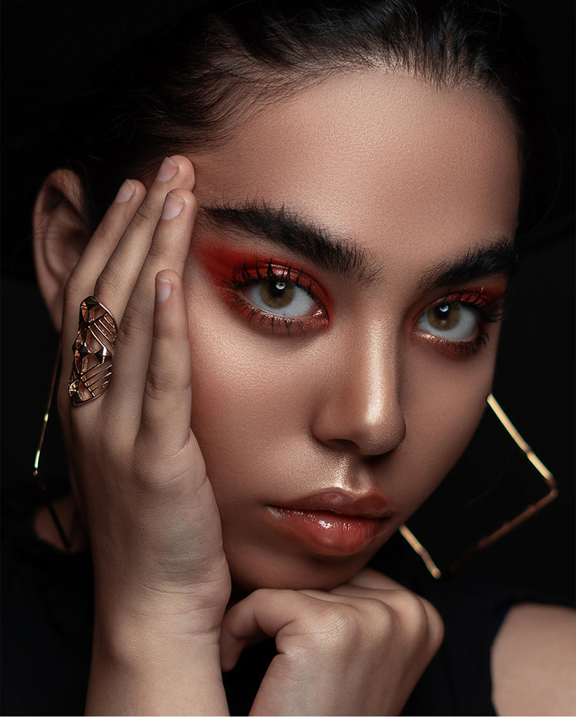 Nature Ocre Brown colored contacts with natural looking model picture