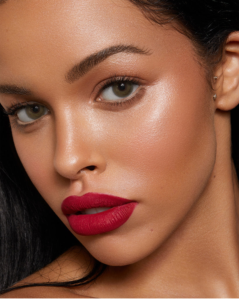 Edge Brown colored contacts with natural looking model picture