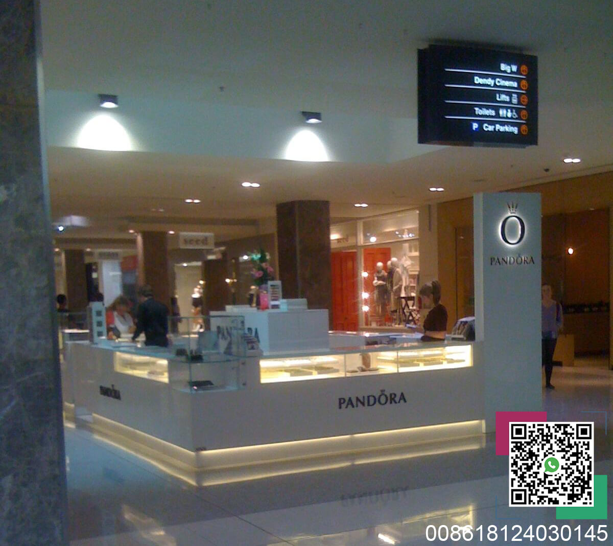 Pandora jewelry kiosk in the mall
