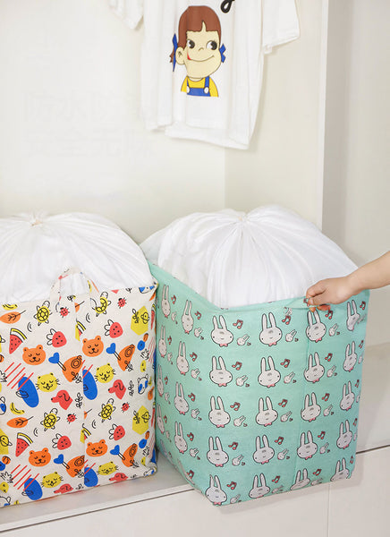 ■[Lightweight & Foldable]: This foldable bin allows you to quickly folded flat and put it in closet without taking any space when you don't need it. It is lightweight and features with two strong handles make it easy to move anywhere. ■[Waterproof & Dustproof]: Constructed from premium waterproof PE material, this clothes storage bag is waterproof, and dustproof due to its breathable mesh cover with cotton drawstring adjustable top cover. Protecting your clothes from water and dust. ■[Widely used]: Perfect for home, office, closet, bedrooms, bathrooms, kids room, campers, apartments, hotel use, baby nurseries, utility room, kitchen and closet organization etc. Practical storage bins can be a beautiful and functional accent to any room.  ■[Premium Basket]: This storage basket also can be laundry basket is durable for long lasting use. Simple but stylish design. Perfect for any home, a practical and good-looking house accessory you deserve. 
