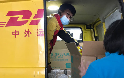 DHL staff shipping nonda face masks