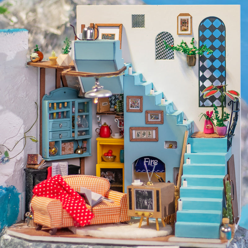 miniature dollhouse rooms