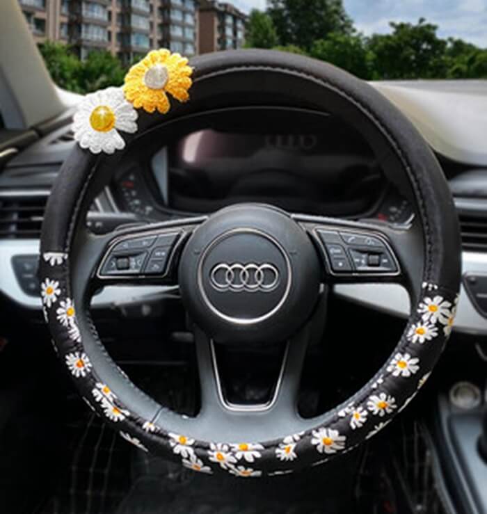 yellow-daisy-steering-wheel-cover