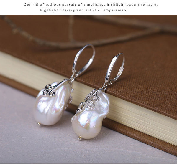 Aretes colgantes de perlas barrocas naturales grabadas